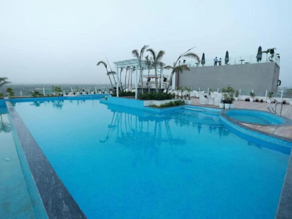 Diona Anukampa Suite With Pool Джайпур Екстериор снимка